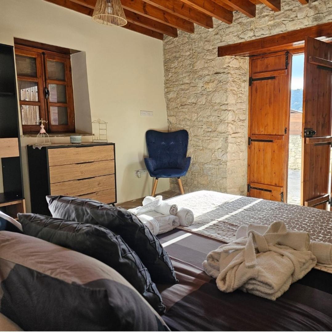 The Stonehouse Suites With Private Bath Spas Limasol Kamer foto