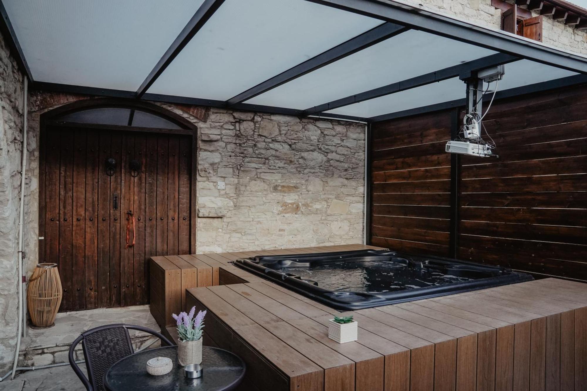 The Stonehouse Suites With Private Bath Spas Limasol Kamer foto